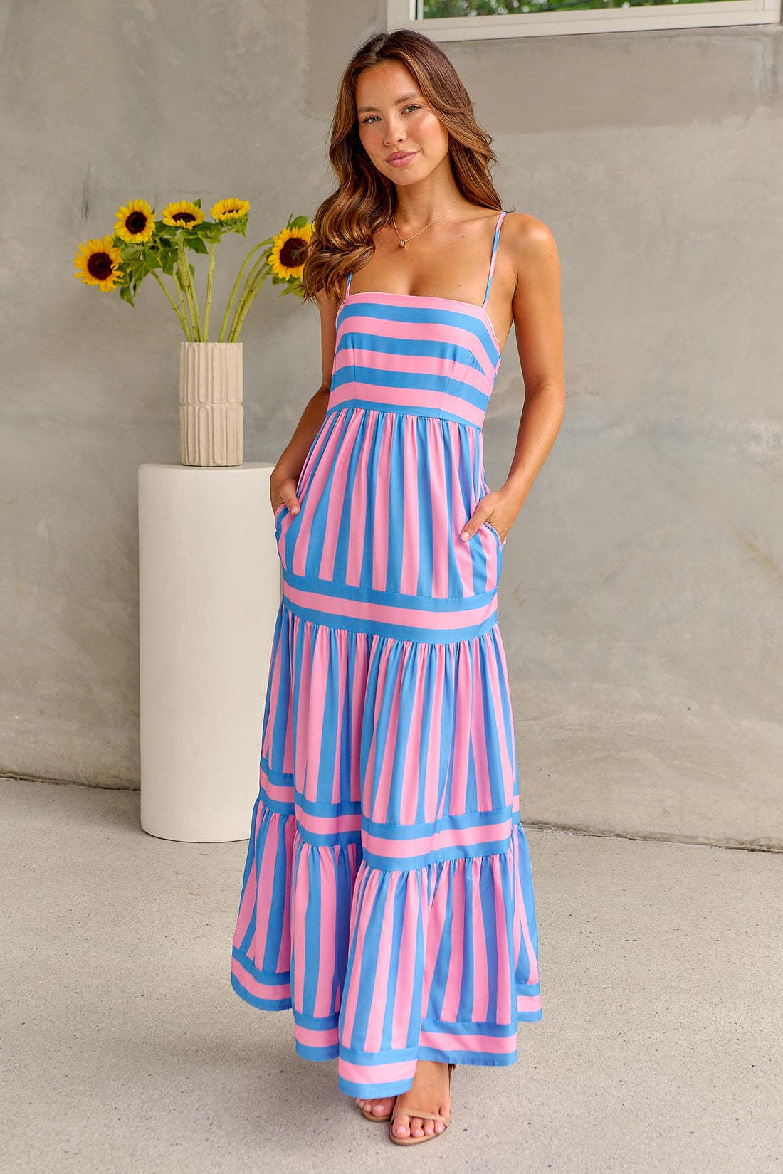 Women’s Striped Sleeveless Maxi Dress with Pockets – Beach Vacation
