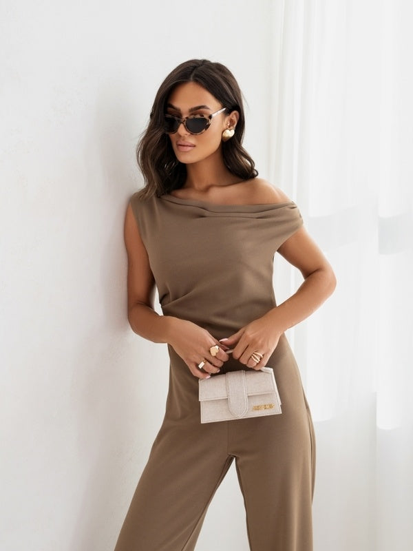 Women’s Elegant Strap Jumpsuit with Zipper