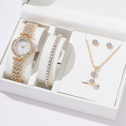 Luxury Diamond Women’s Watch – Rhinestone Quartz Bracelet