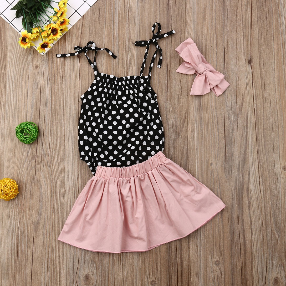 Stylish Girls Clothing Set – Top & Bottom Outfit