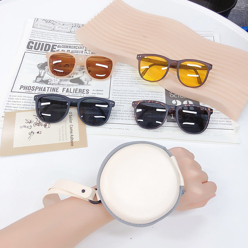 Trendy Women’s Foldable Polarized Sunglasses – TR Frame