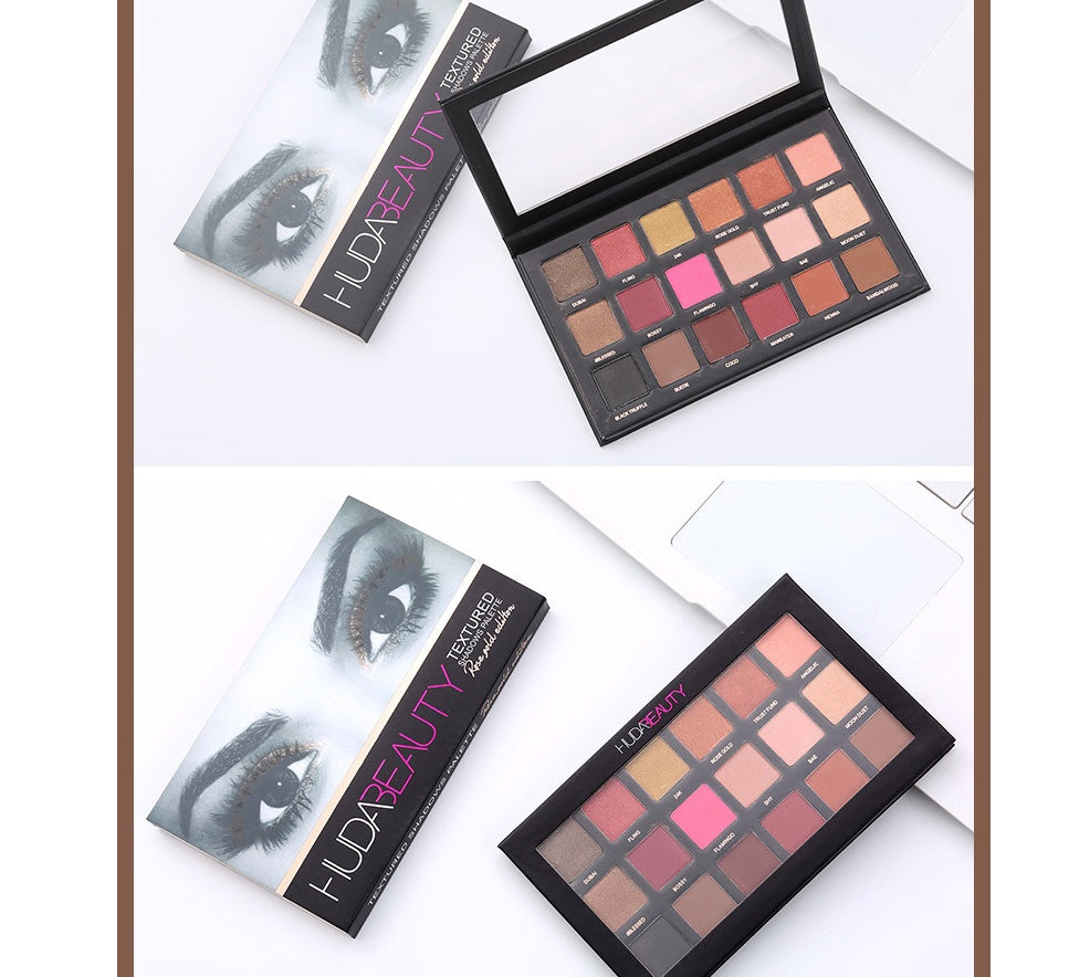 18-Color Eyeshadow Palette – Matte & Pearlescent Earth Tones
