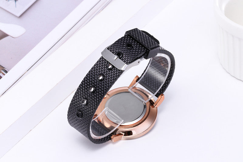 Fashion Creative Couple Quartz Watches – Digital Mesh Band
