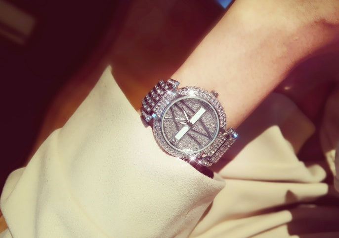 Luxury Diamond Women’s Quartz Watch – Fashion Stainless Steel Bracelet