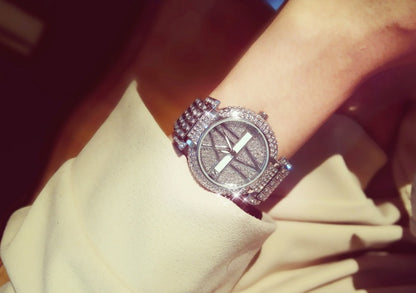 Luxury Diamond Women’s Quartz Watch – Fashion Stainless Steel Bracelet