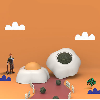 Catnip Ball Toy – Interactive Edible Silvervine Chew, Teeth Cleaning & Energy Boost for Cats