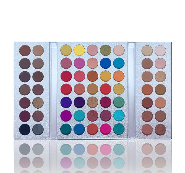 High-gloss matte eyeshadow palette