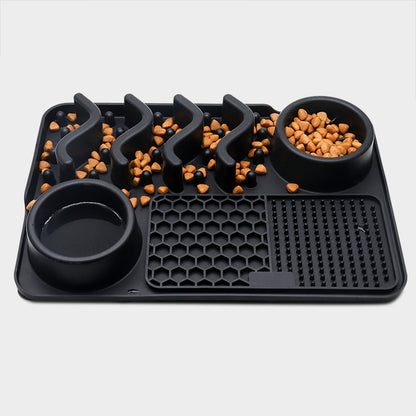 Dog Silicone Licking Mat – Multifunctional Smelling & Feeding Pad for Pets