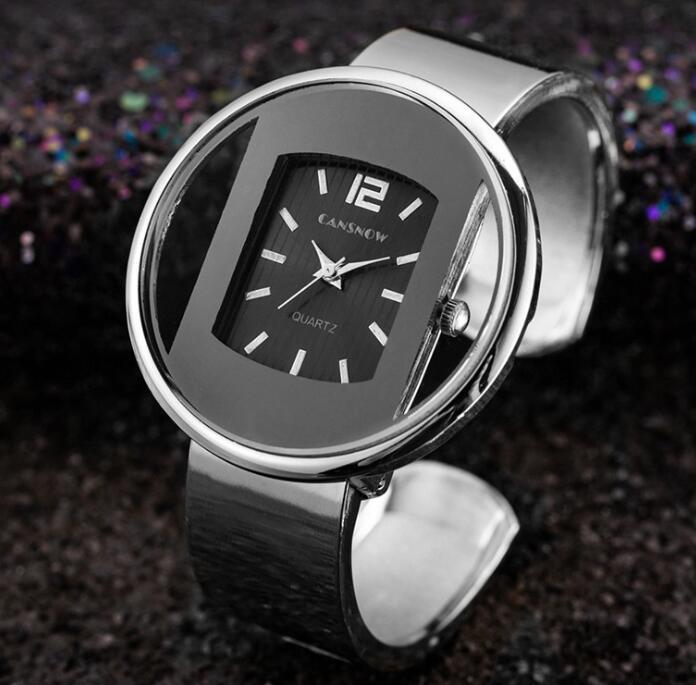 Luxury Women’s Bracelet Quartz Watch