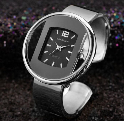 Luxury Women’s Bracelet Quartz Watch