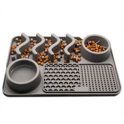 Dog Silicone Licking Mat – Multifunctional Smelling & Feeding Pad for Pets