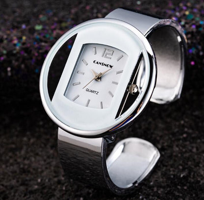 Luxury Women’s Bracelet Quartz Watch