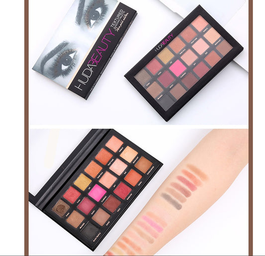 18-Color Eyeshadow Palette – Matte & Pearlescent Earth Tones