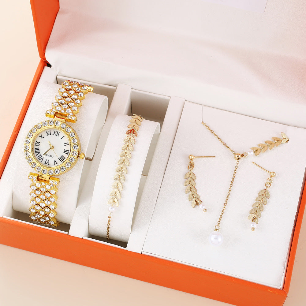 Luxury Diamond Women’s Watch – Rhinestone Quartz Bracelet