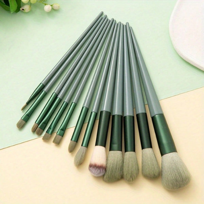 13pcs Makeup Brush Set – Soft & Fluffy Professional Beauty Kit with Foundation, Powder, Eyeshadow, Kabuki Brushes & Sponge