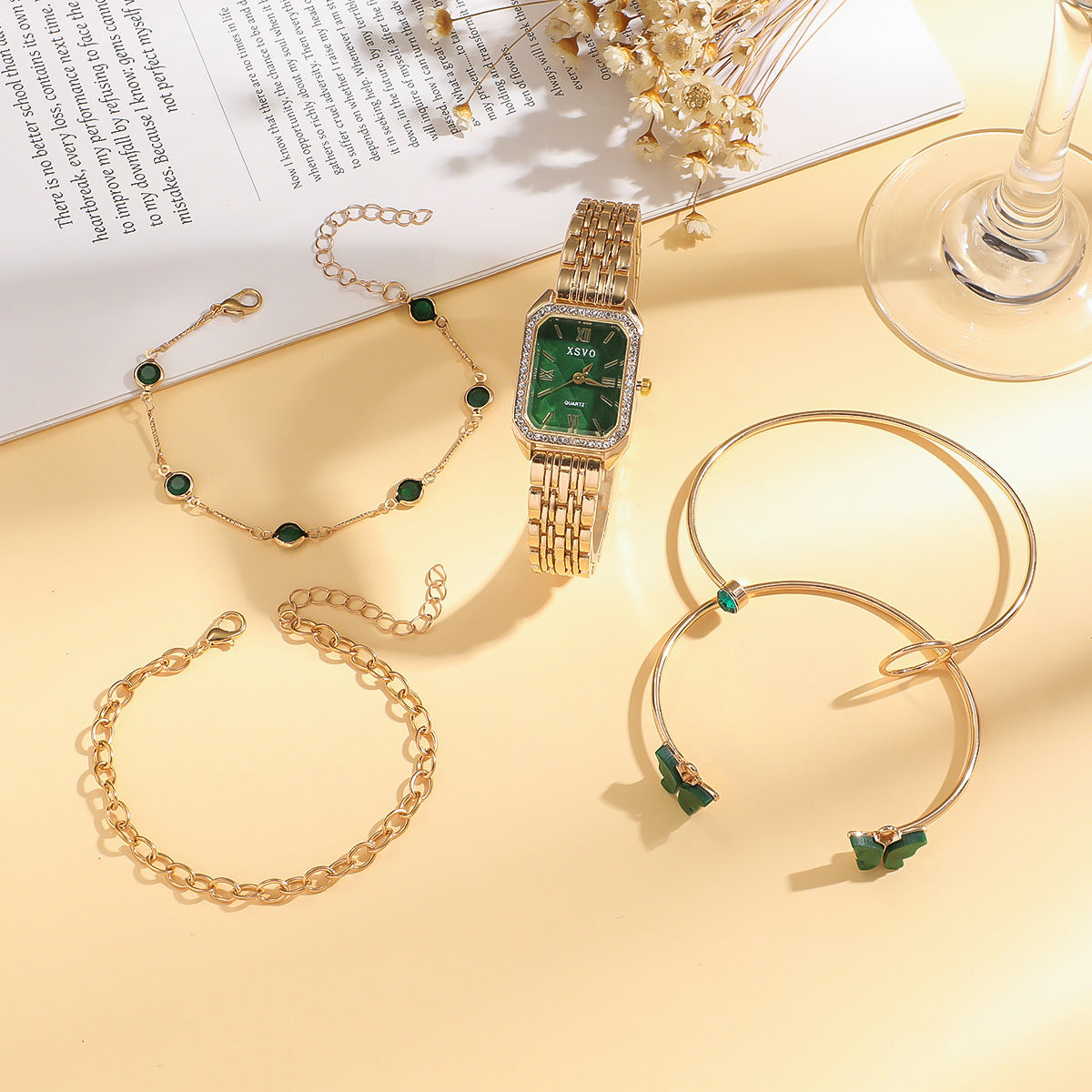 Women’s Wild Emerald Watch & Bracelet Set