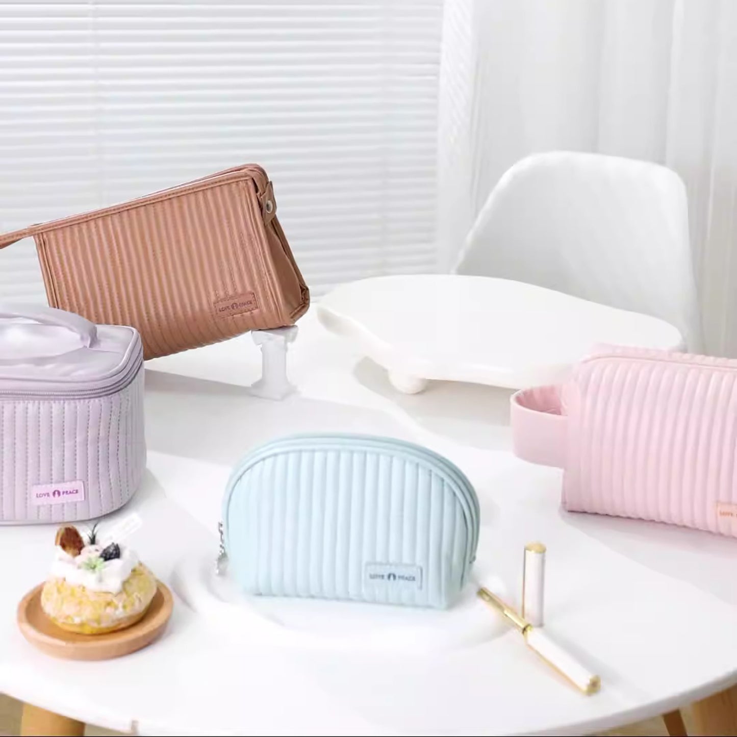 Round Cake Cosmetic Travel Bag Set Waterproof PU