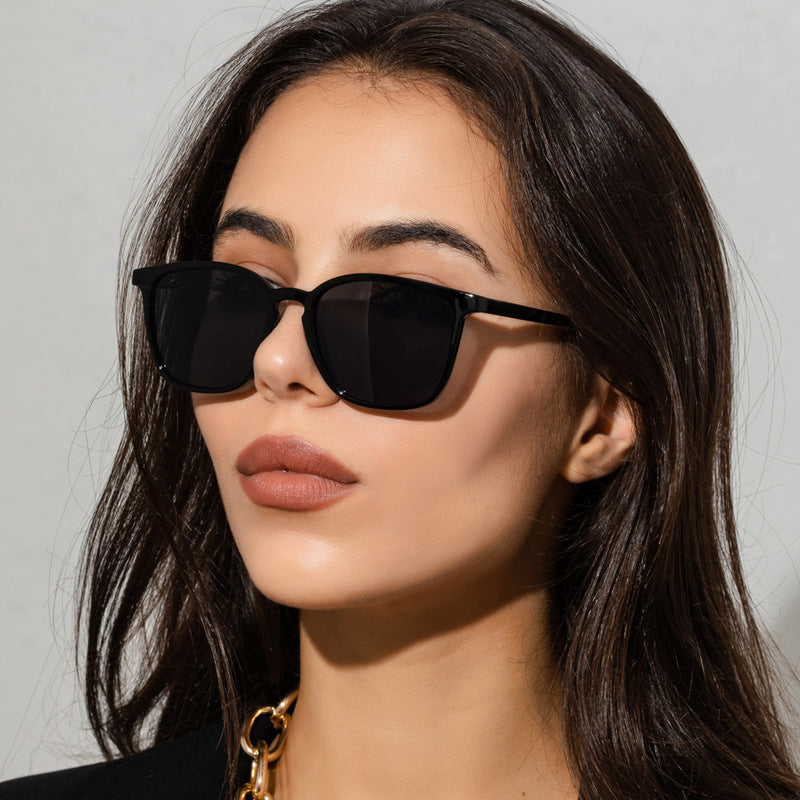 Simple Retro Sunglasses Women
