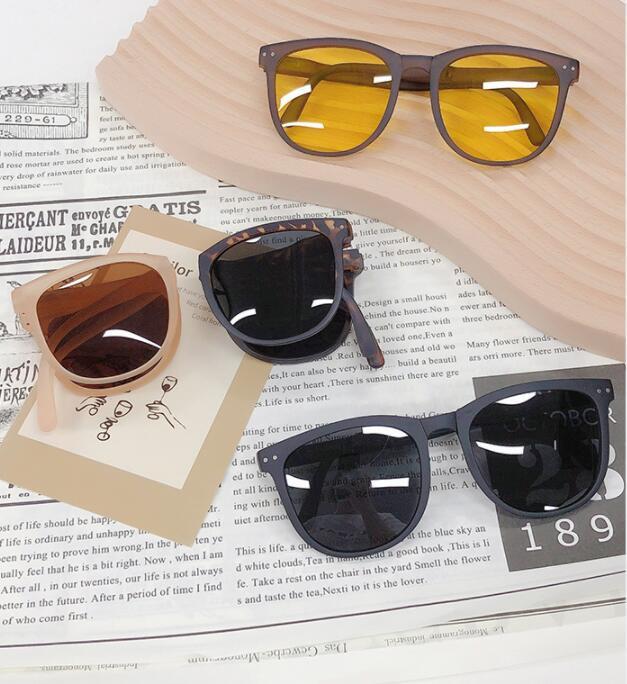 Trendy Women’s Foldable Polarized Sunglasses – TR Frame