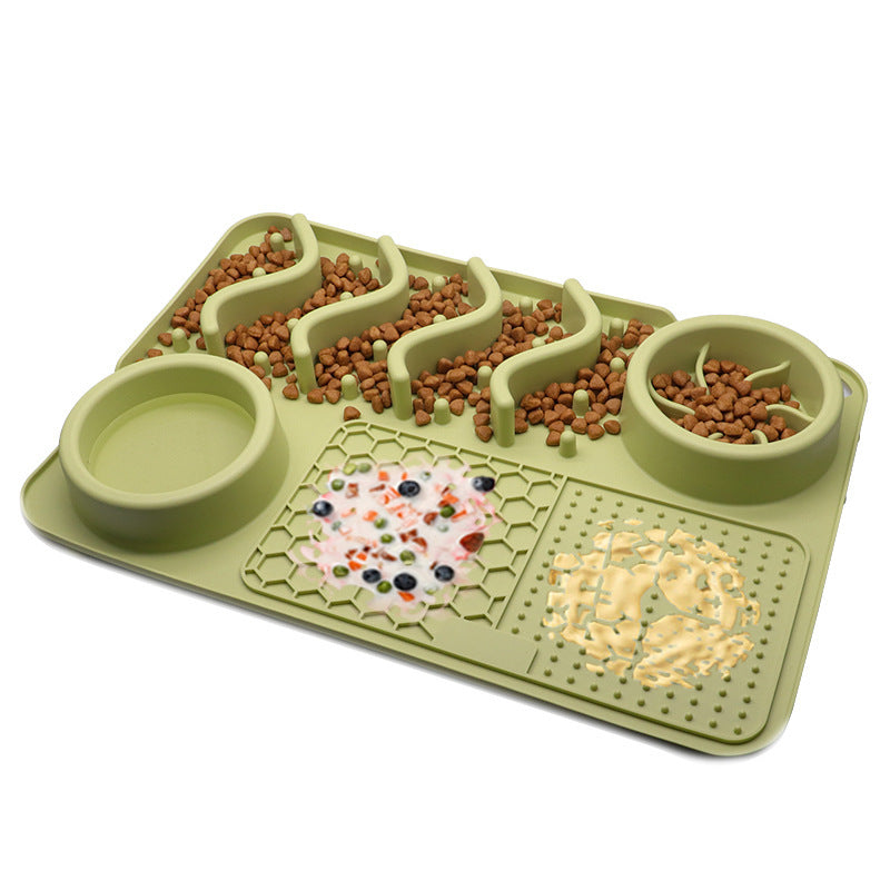 Dog Silicone Licking Mat – Multifunctional Smelling & Feeding Pad for Pets