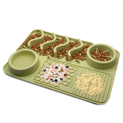 Dog Silicone Licking Mat – Multifunctional Smelling & Feeding Pad for Pets