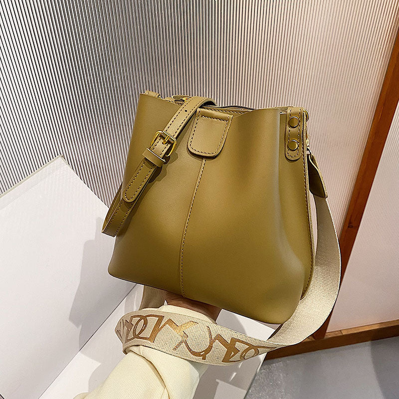 French Style Wide Strap Bucket Bag