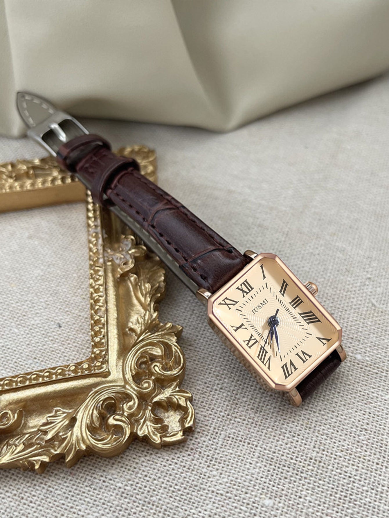 Women’s Simple Square Quartz Watch